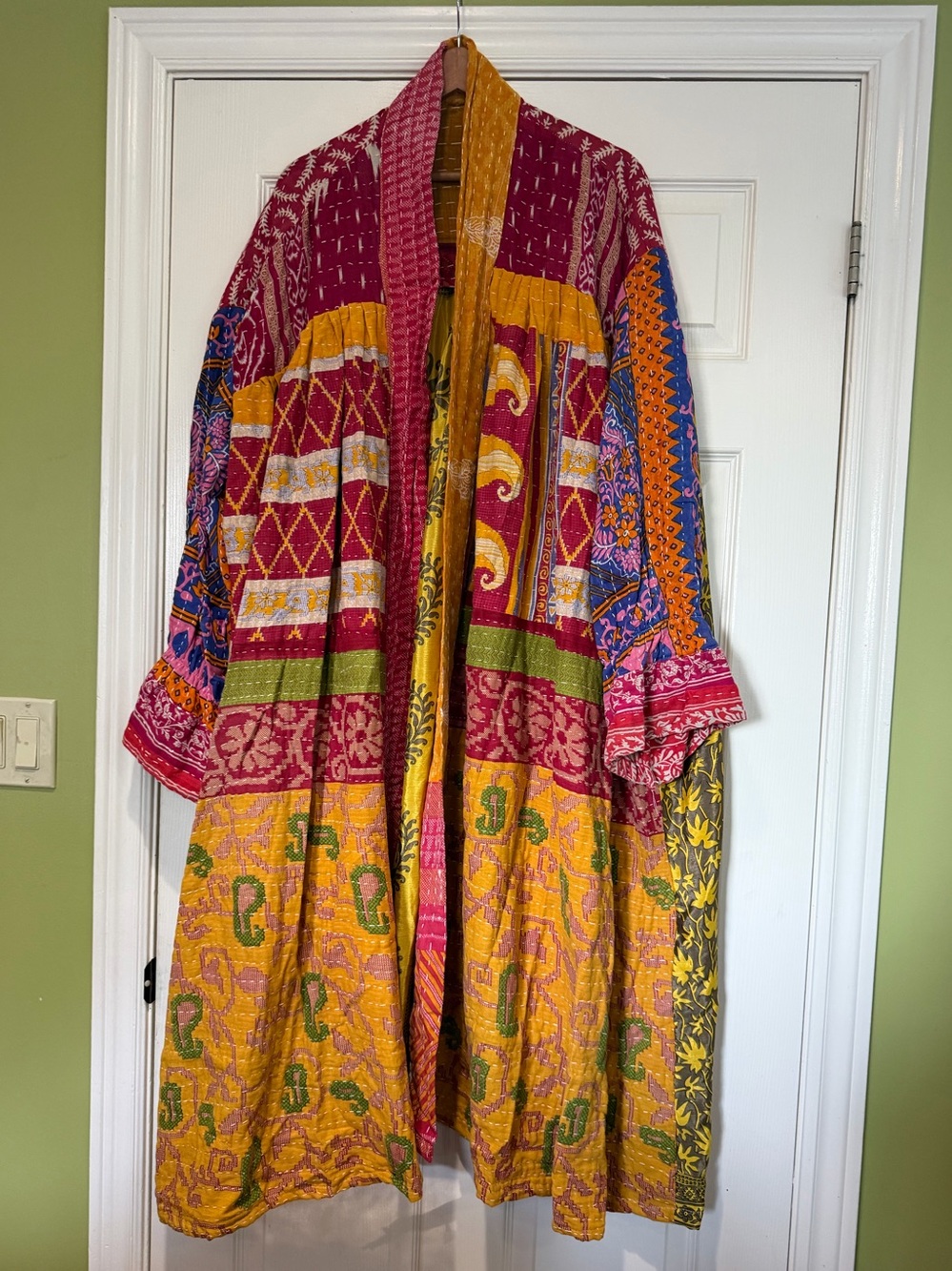 Vintage Kantha Quilt Kimono Jacket | Handcrafted Patchwork Duster - Picture 4 of 5